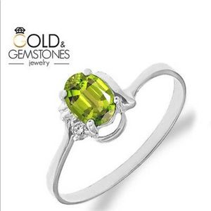14K White Gold Ring w/ Natural Peridot and Diamond